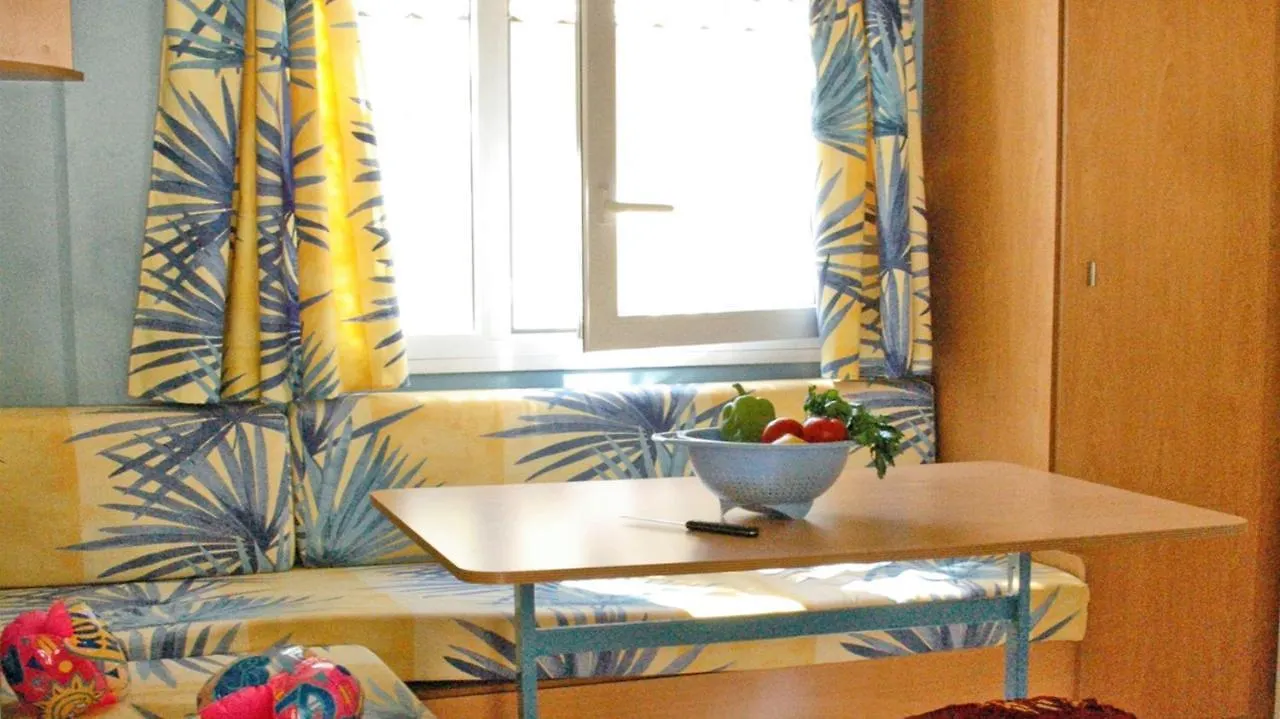 Team Holiday - Camping La Célestine Beynes