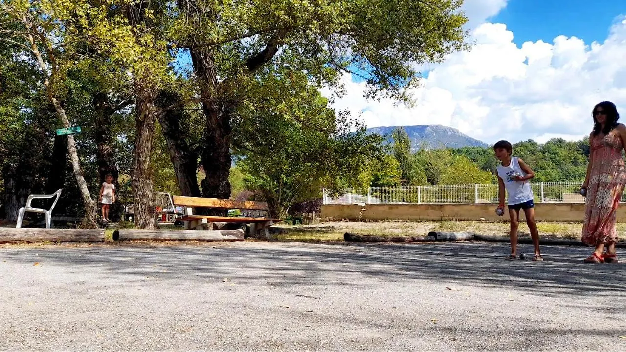 Team Holiday - Camping La Célestine Beynes